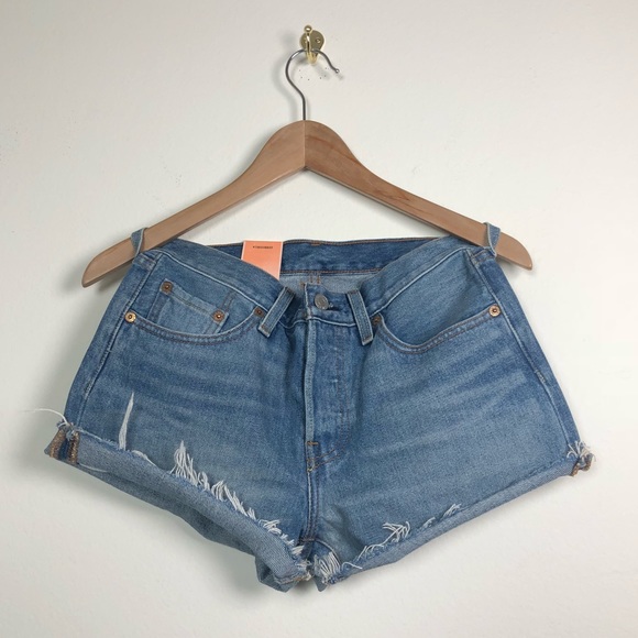 NWT Levi’s High Waisted Cutoff Denim Shorts - Picture 2 of 5